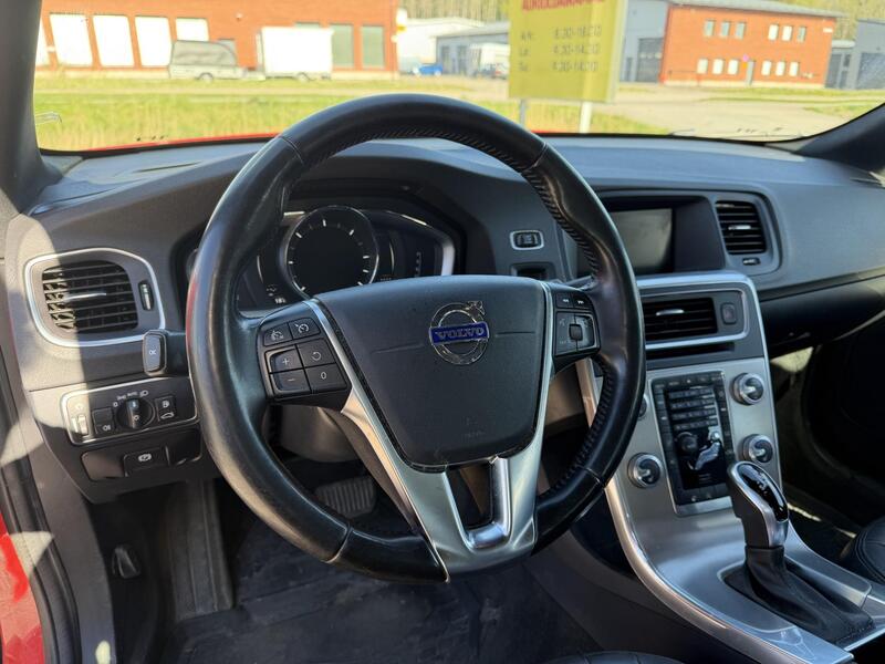 Volvo V60 Cross Country vaihtoauto