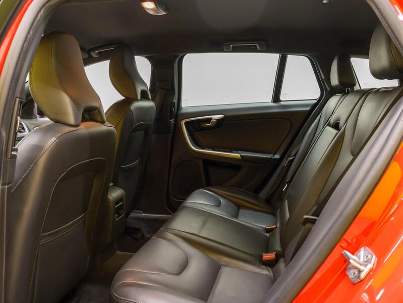 Volvo V60 Cross Country vaihtoauto