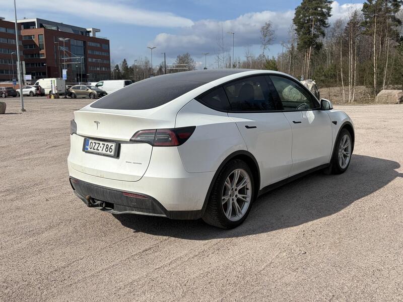 Tesla Model Y vaihtoauto