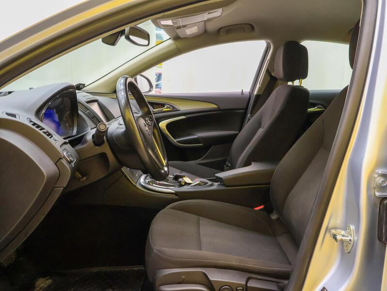 Opel Insignia vaihtoauto