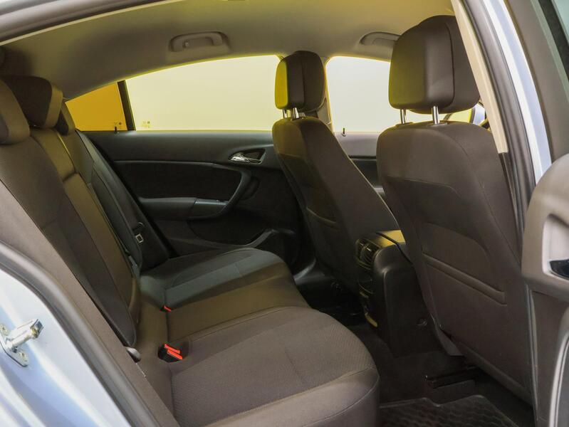 Opel Insignia vaihtoauto