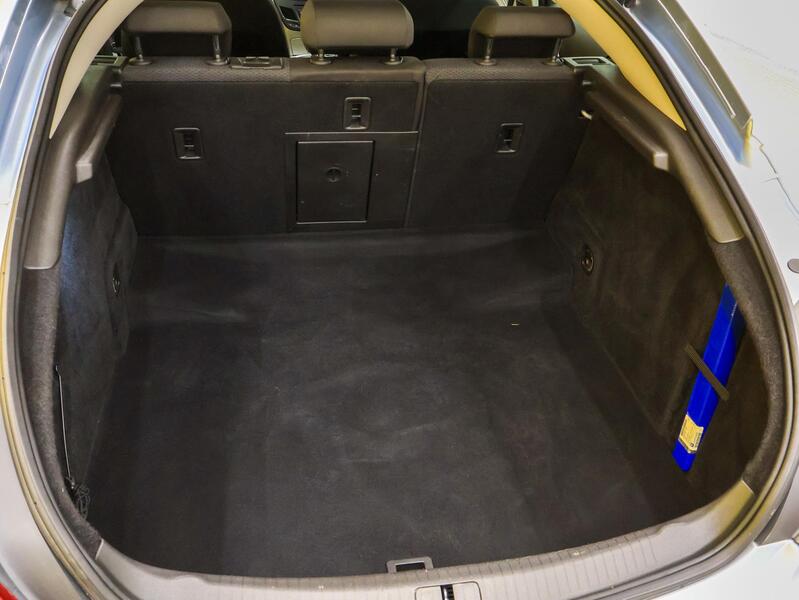 Opel Insignia vaihtoauto