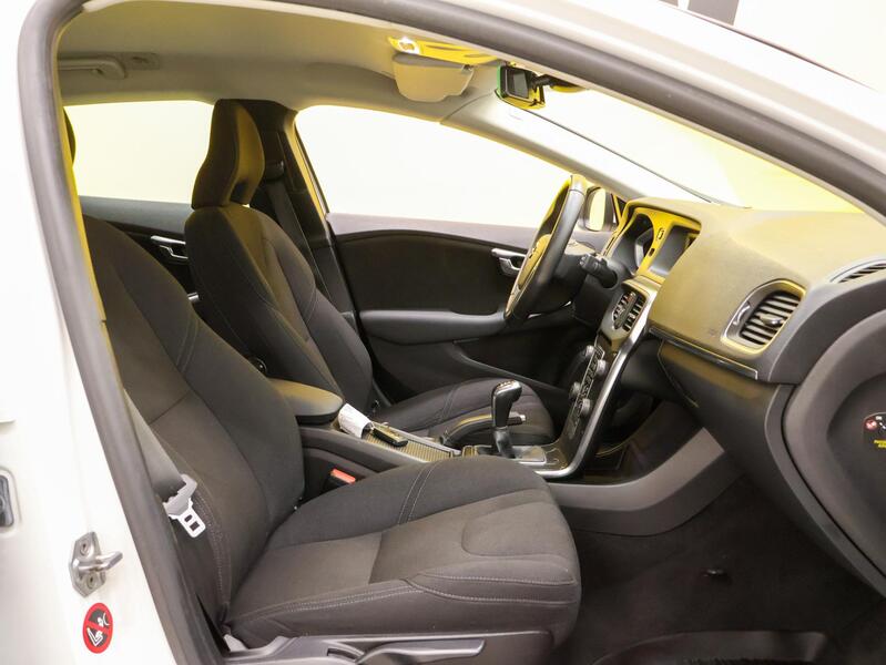 Volvo V40 vaihtoauto