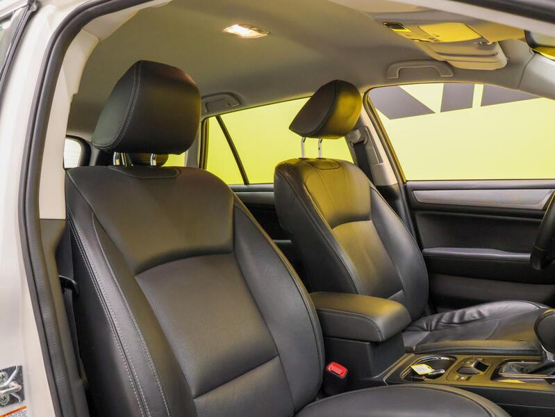 Subaru Legacy vaihtoauto