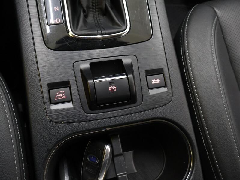 Subaru Legacy vaihtoauto