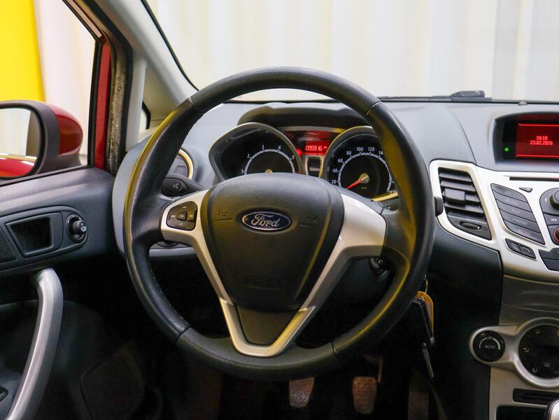 Ford Fiesta vaihtoauto