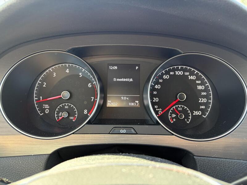 Volkswagen Golf Sportsvan vaihtoauto