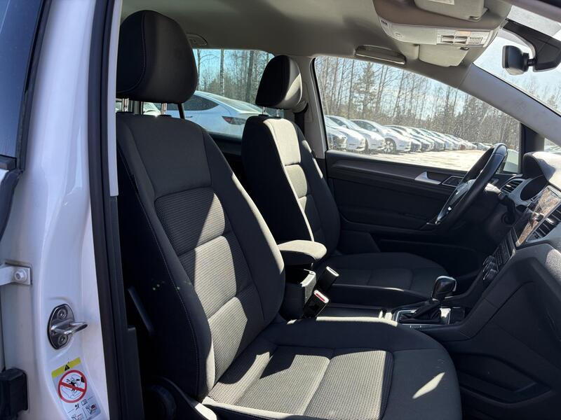 Volkswagen Golf Sportsvan vaihtoauto