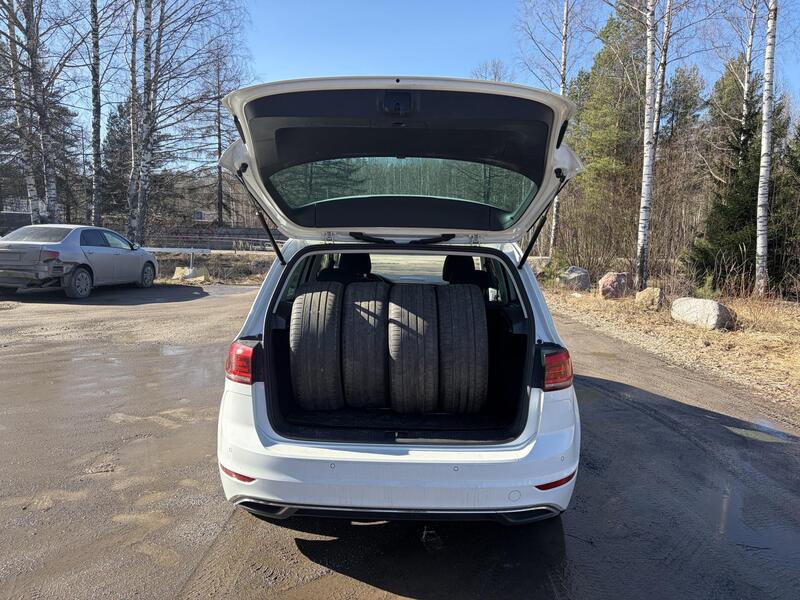 Volkswagen Golf Sportsvan vaihtoauto