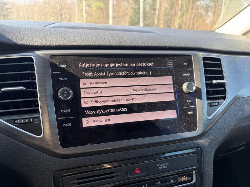 Volkswagen Golf Sportsvan vaihtoauto