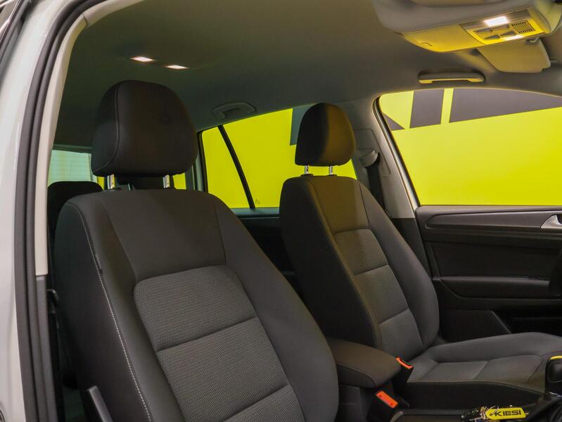 Volkswagen Golf Sportsvan vaihtoauto