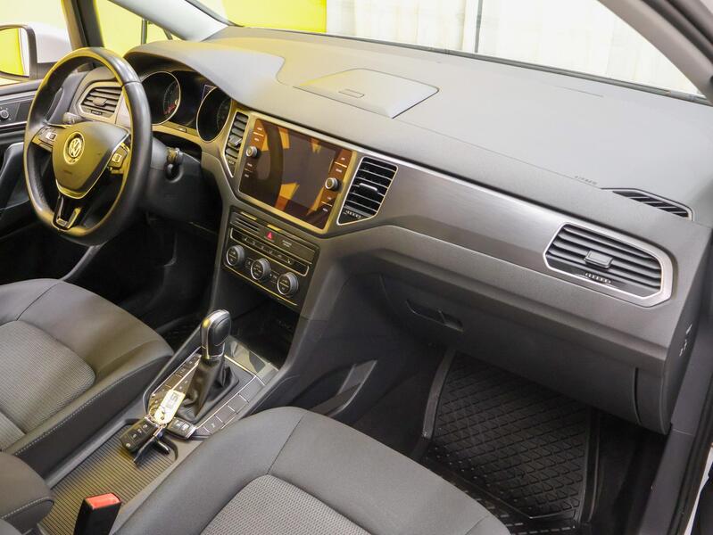 Volkswagen Golf Sportsvan vaihtoauto