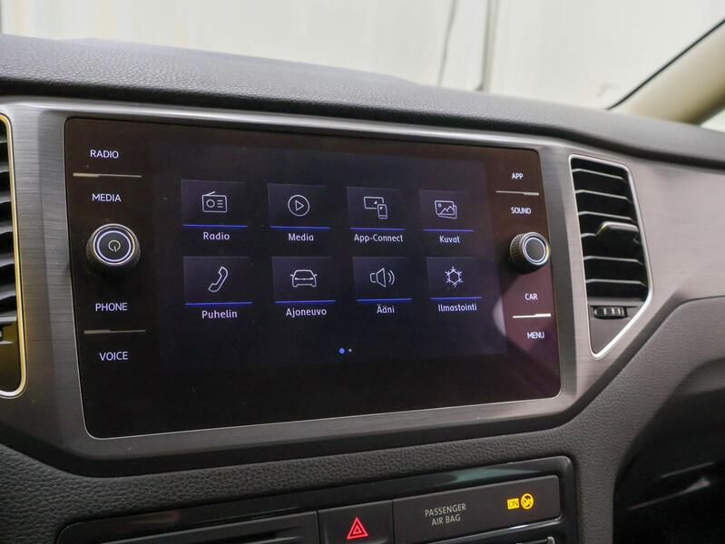 Volkswagen Golf Sportsvan vaihtoauto