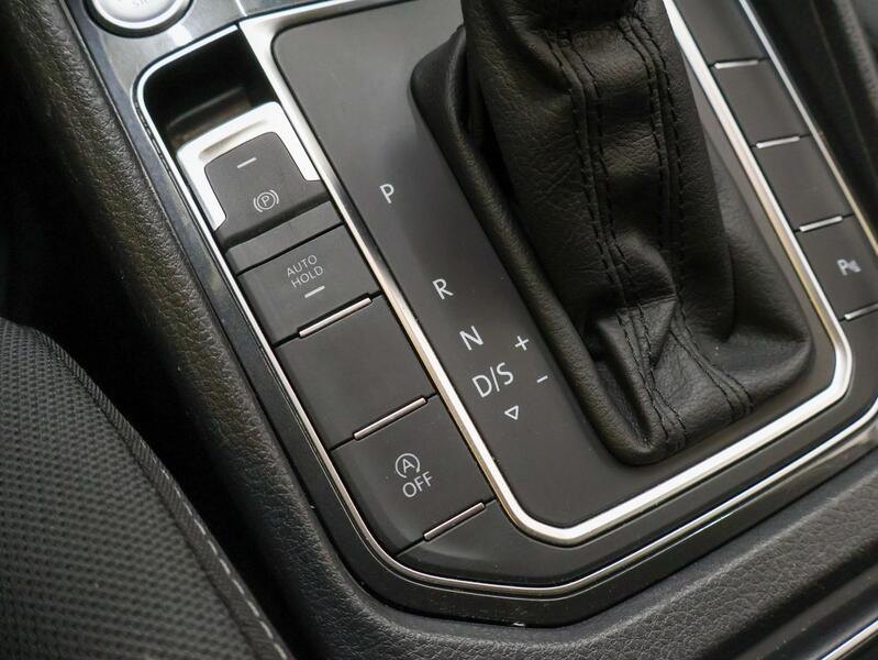 Volkswagen Golf Sportsvan vaihtoauto