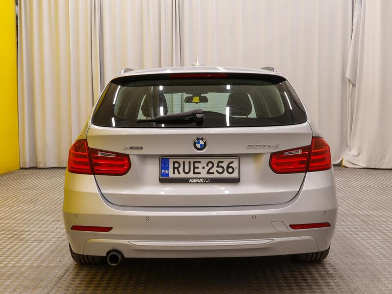 BMW 320 vaihtoauto