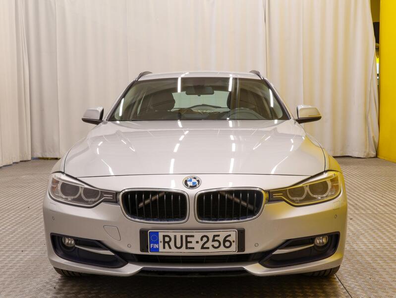 BMW 320 vaihtoauto