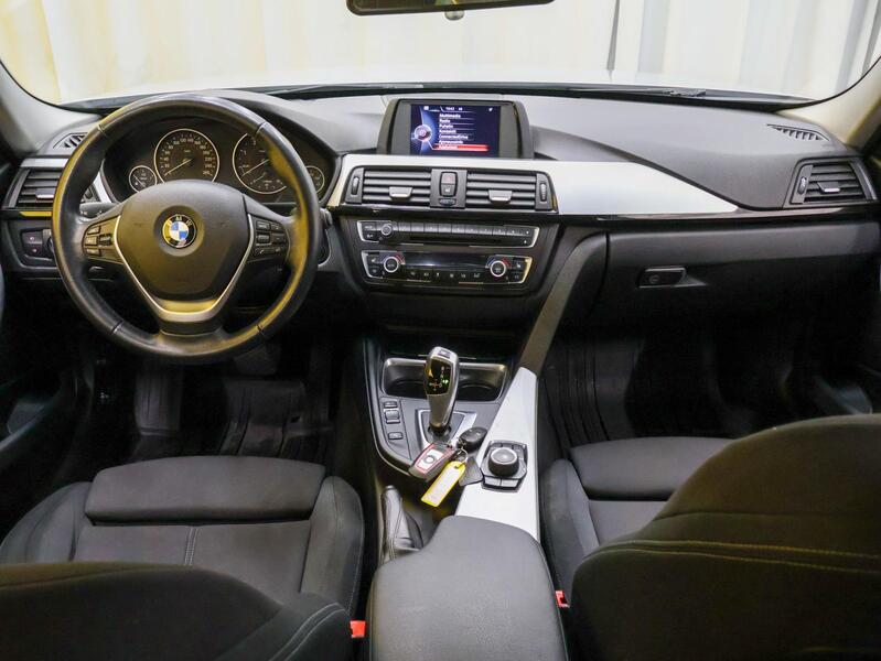 BMW 320 vaihtoauto