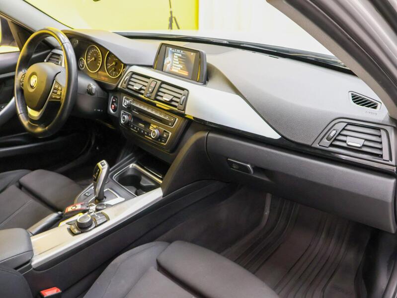 BMW 320 vaihtoauto