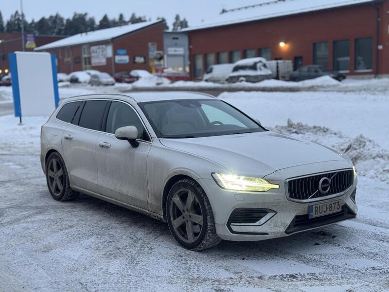 Volvo V60 vaihtoauto