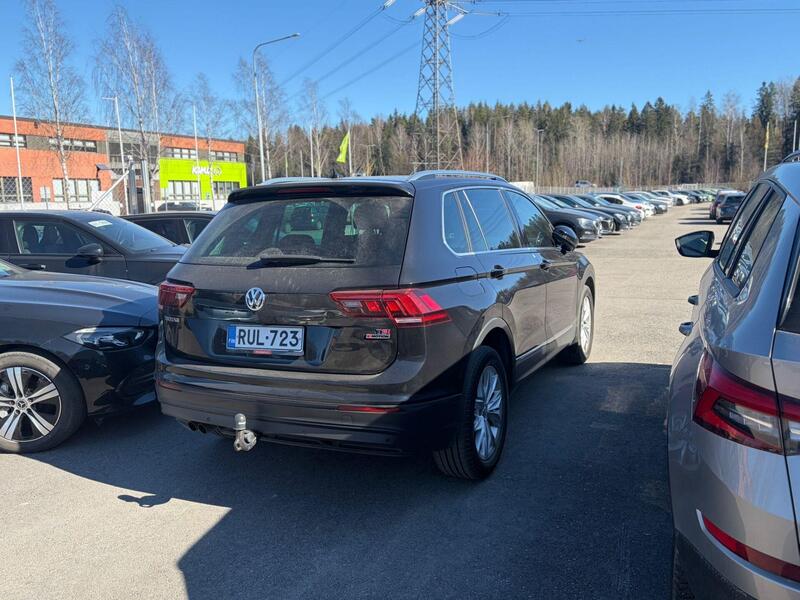 Volkswagen Tiguan vaihtoauto