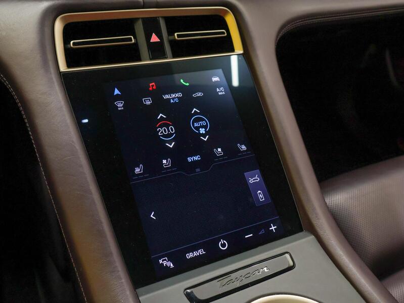 Porsche Taycan vaihtoauto