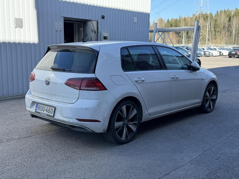 Volkswagen Golf vaihtoauto
