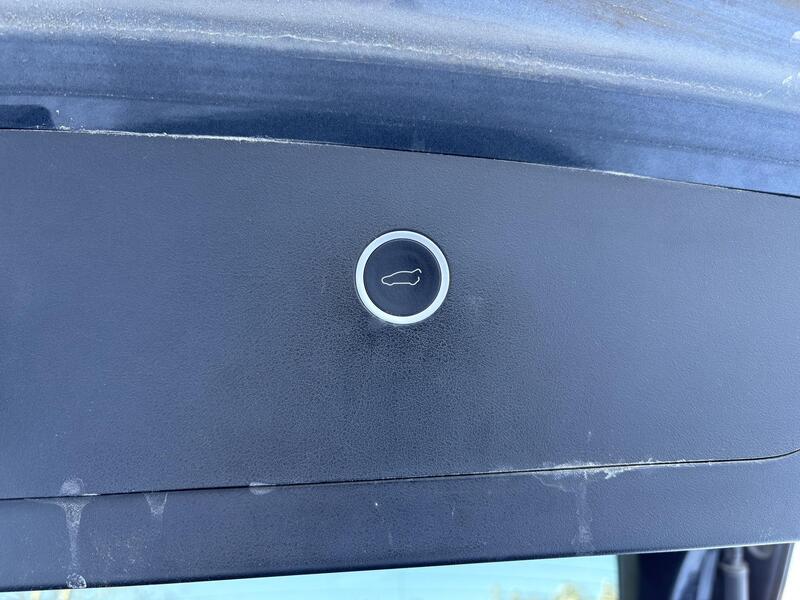 Tesla Model X vaihtoauto