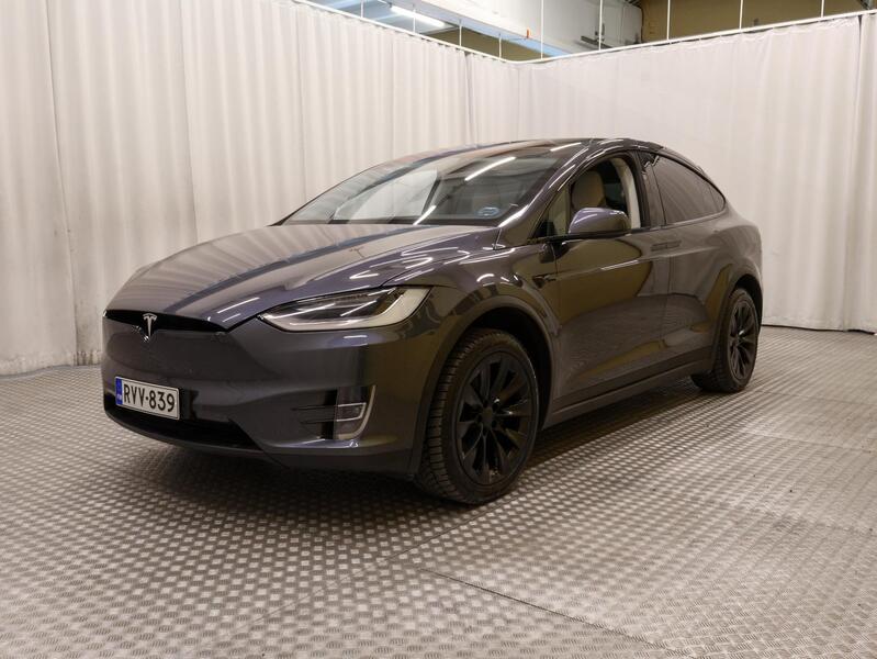 Tesla Model X vaihtoauto