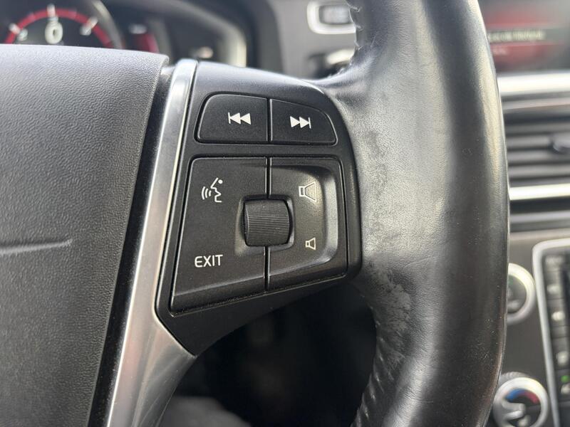 Volvo V60 Cross Country vaihtoauto