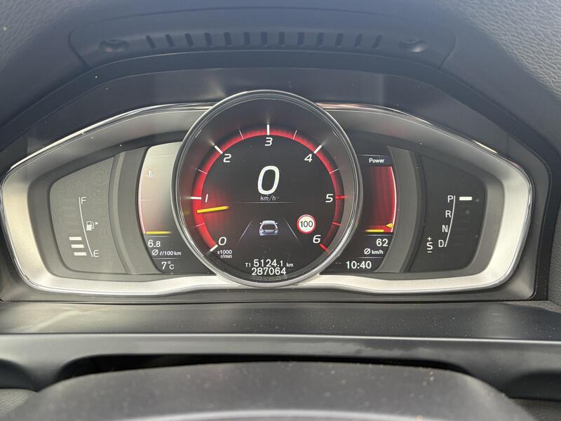 Volvo V60 Cross Country vaihtoauto