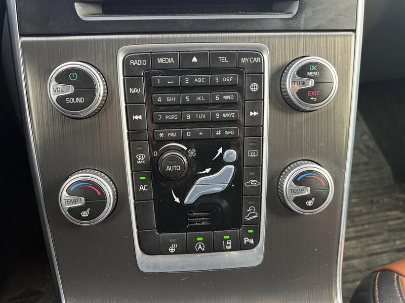 Volvo V60 Cross Country vaihtoauto