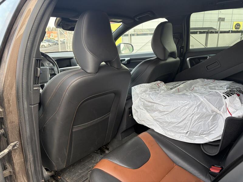 Volvo V60 Cross Country vaihtoauto