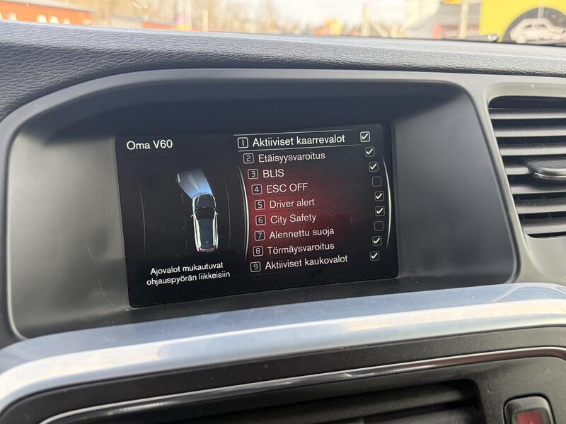 Volvo V60 Cross Country vaihtoauto