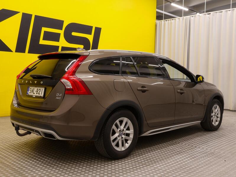 Volvo V60 Cross Country vaihtoauto
