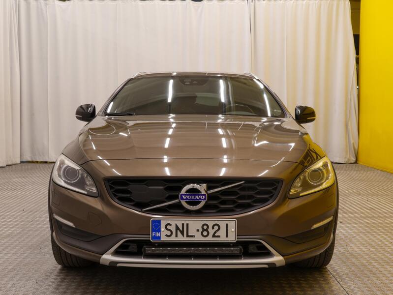 Volvo V60 Cross Country vaihtoauto