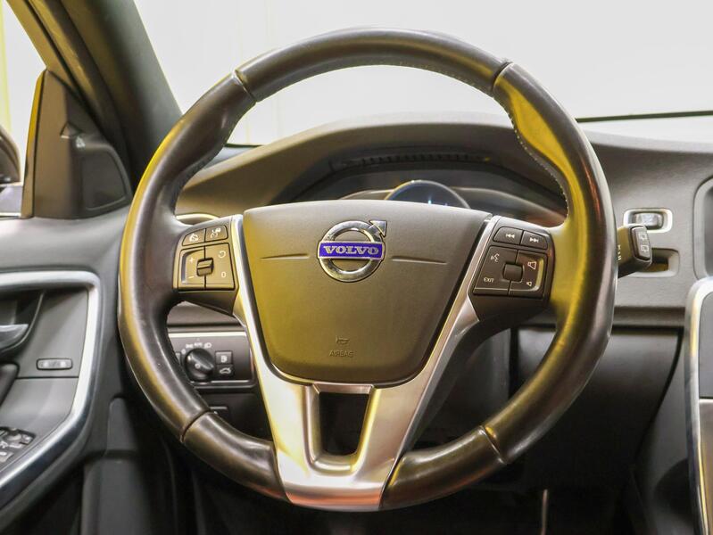 Volvo V60 Cross Country vaihtoauto