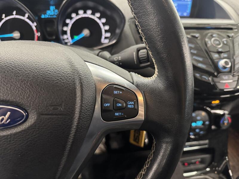 Ford Fiesta vaihtoauto