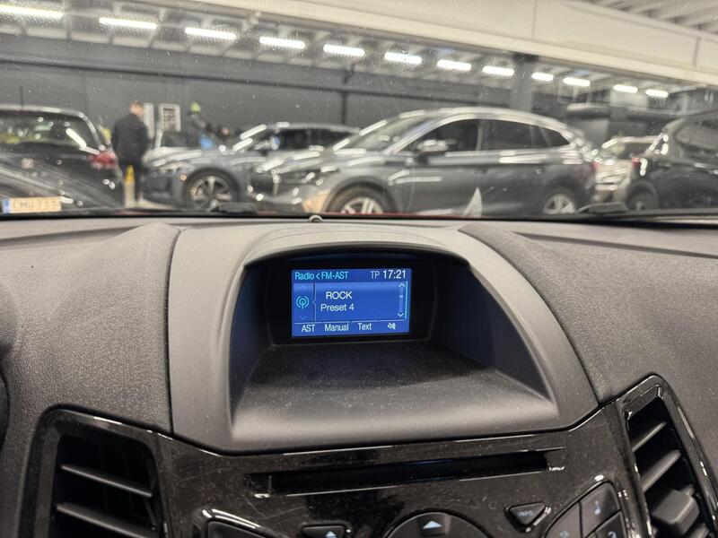 Ford Fiesta vaihtoauto