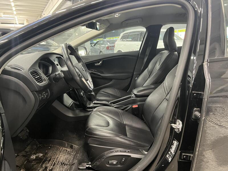 Volvo V40 vaihtoauto