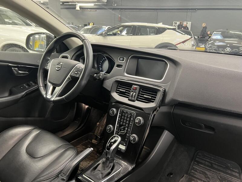 Volvo V40 vaihtoauto