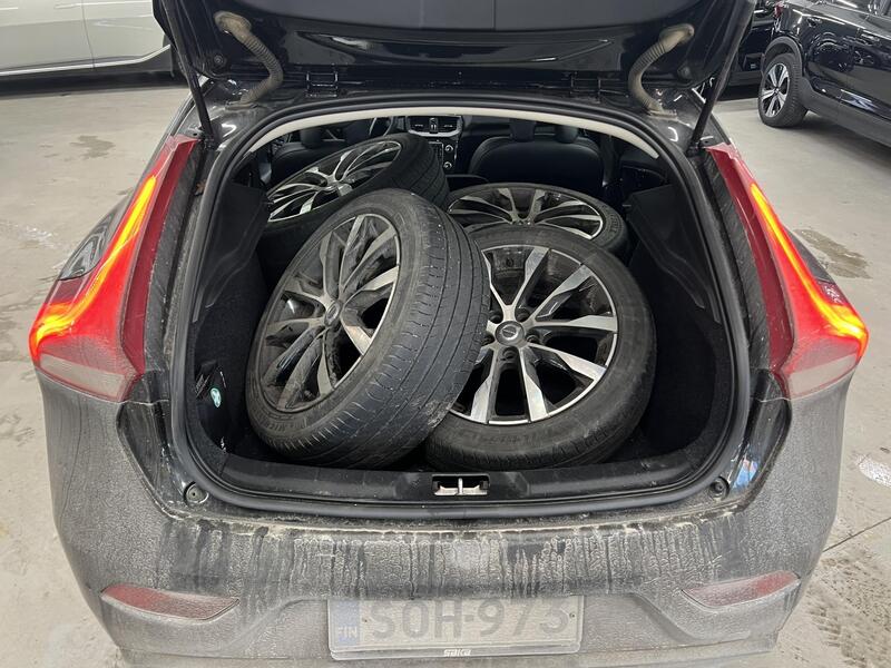 Volvo V40 vaihtoauto