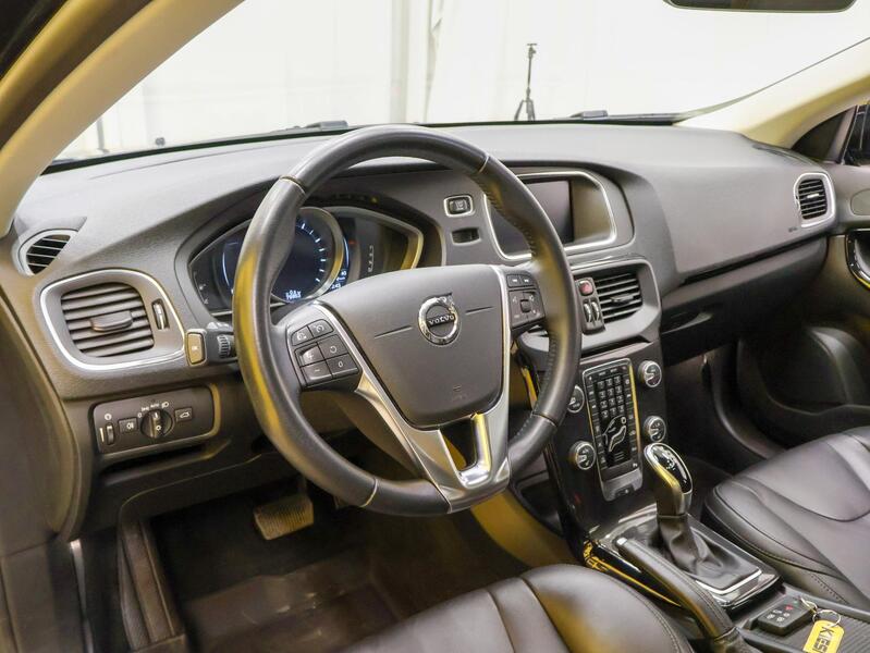 Volvo V40 vaihtoauto