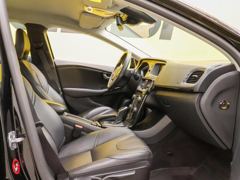 Volvo V40 vaihtoauto