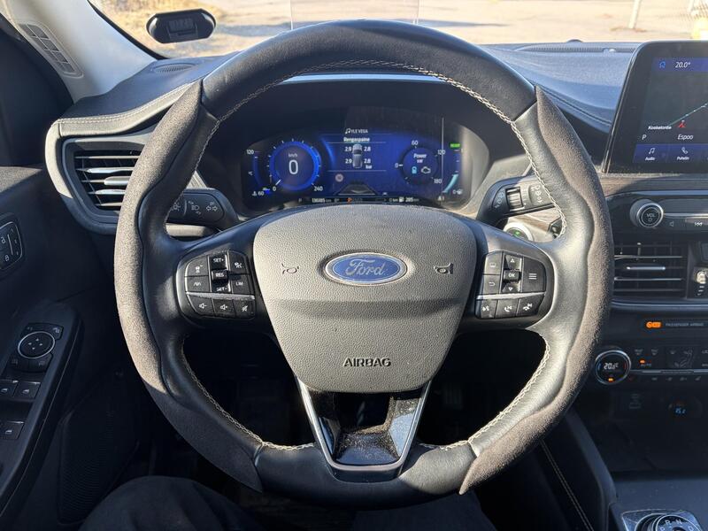 Ford Kuga vaihtoauto