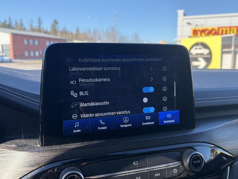 Ford Kuga vaihtoauto