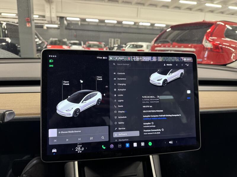 Tesla Model 3 vaihtoauto