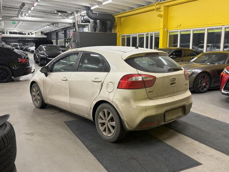 Kia Rio vaihtoauto
