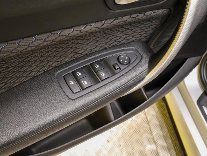 BMW M135i vaihtoauto