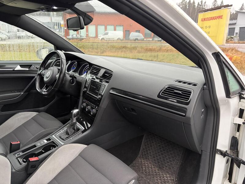 Volkswagen Golf vaihtoauto