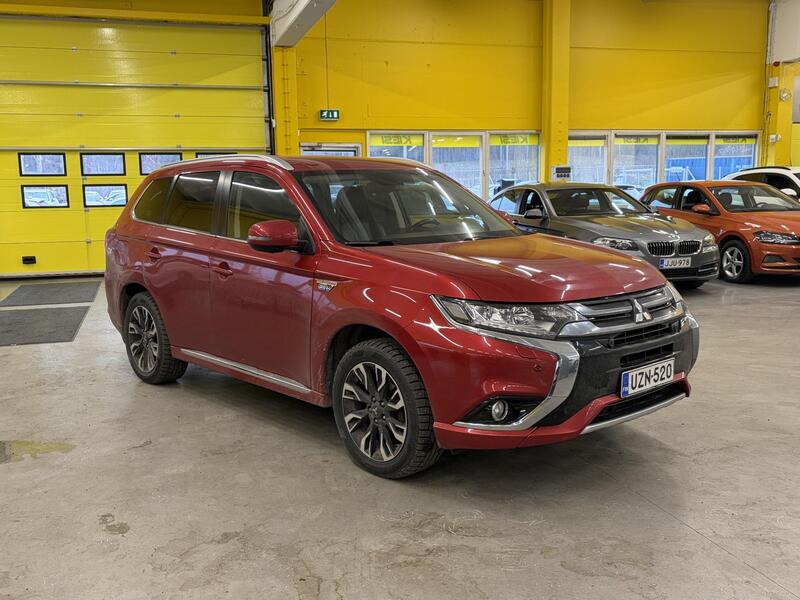 Mitsubishi Outlander PHEV vaihtoauto
